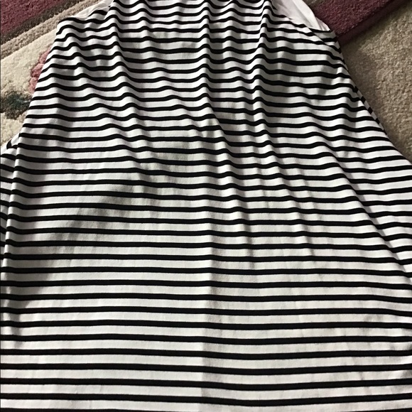 Basic beach cover or summer dress black & white S stripped comfortable 🌻 - Picture 5 of 7